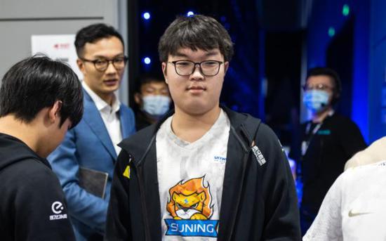 英伟达与热门游戏合作推出AI队友助力吃鸡体验